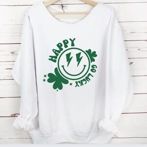 ✨NEW☘️ Happy Go Lucky St Patrick’s Day slouchy sweatshirt